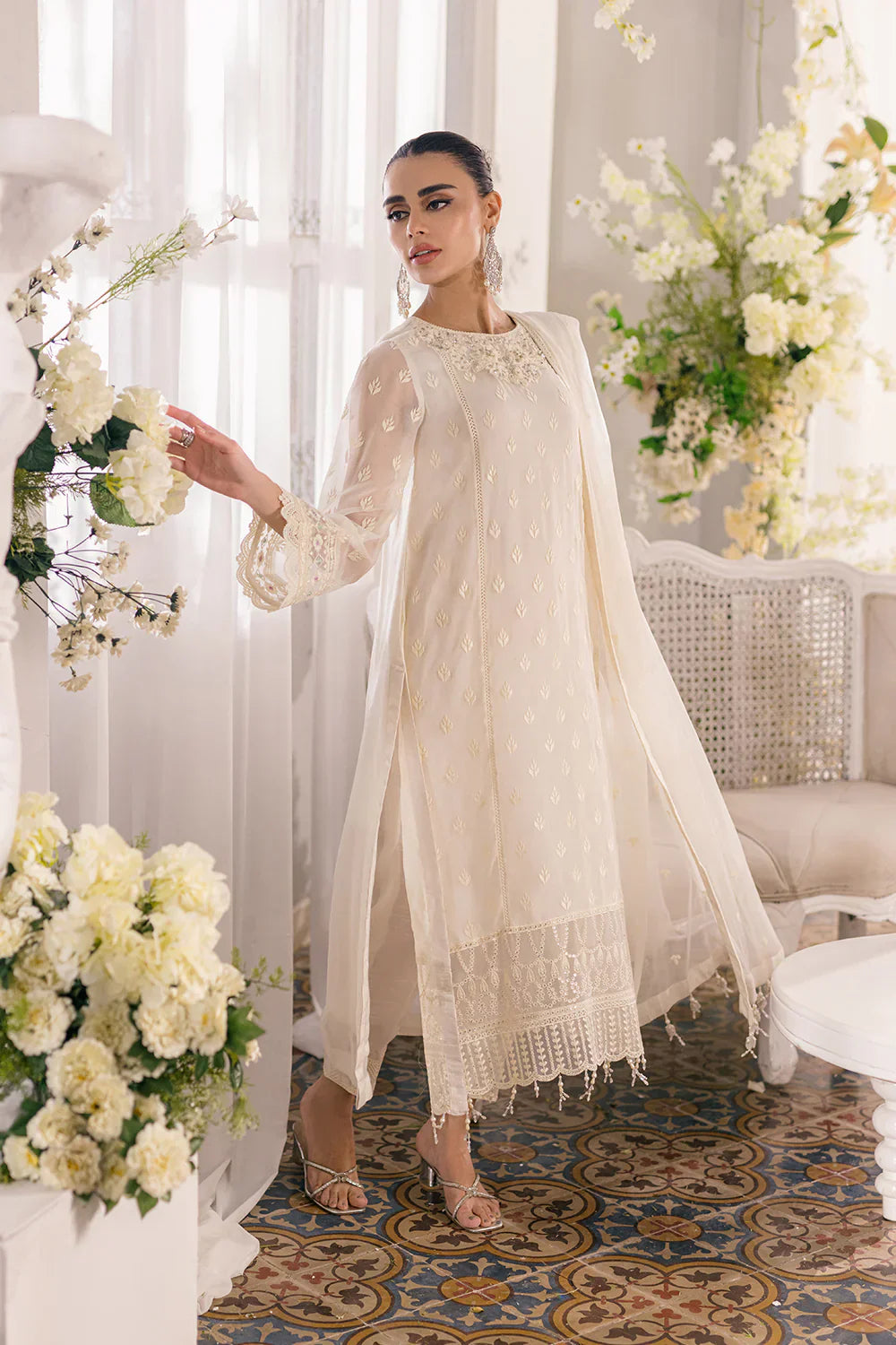 Ivory Elegance: Classic White Kurta & Dupatta | Ready To Wear