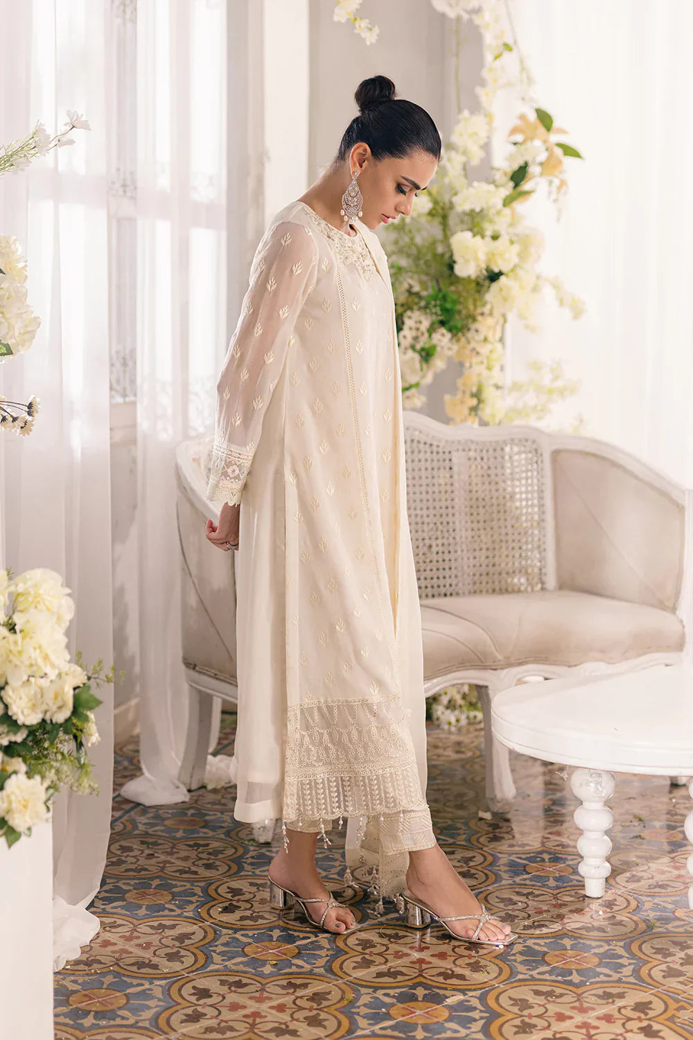 Ivory Elegance: Classic White Kurta & Dupatta | Ready To Wear