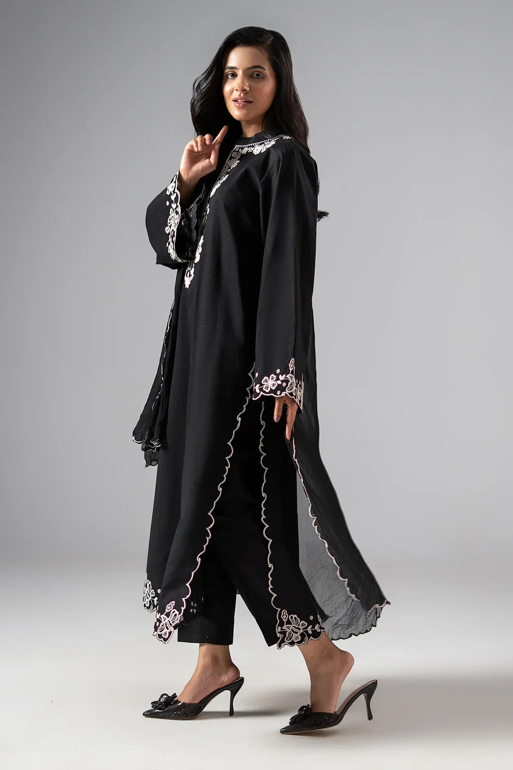 03-Piece Lawn Cotton Suit With Chiffon Dupatta | Ready To Wear